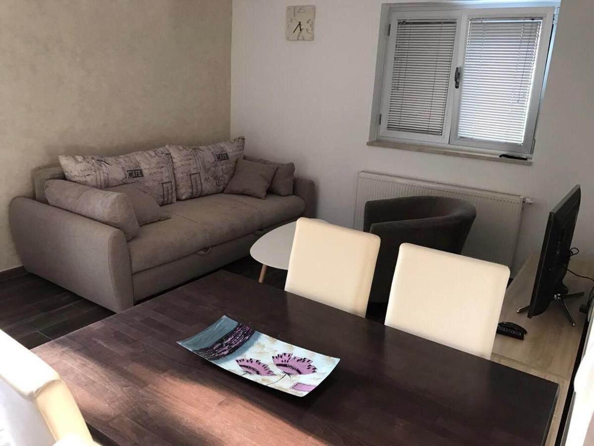 Apartmani Iva فير المظهر الخارجي الصورة