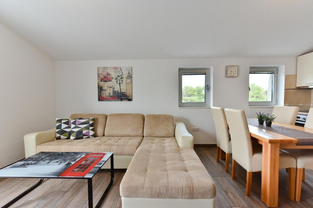 Apartmani Iva فير المظهر الخارجي الصورة